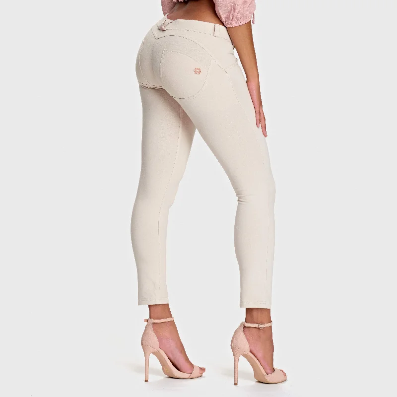 WR.UP® Fashion - Low Waist - 7/8 Length - Light Beige